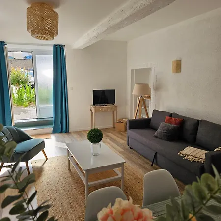 Le Qg Des Epesses A 5 Min Du Puy Dufou Ferienhaus